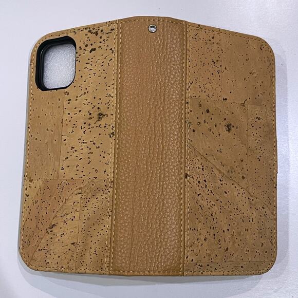 NEW Queork iPhone 11 6.1 Wallet Cell Phone Case Cork Folio Vegan Leather Magnet - Picture 8 of 10